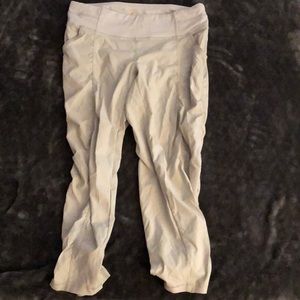 Lucy Capri hiking pants size small